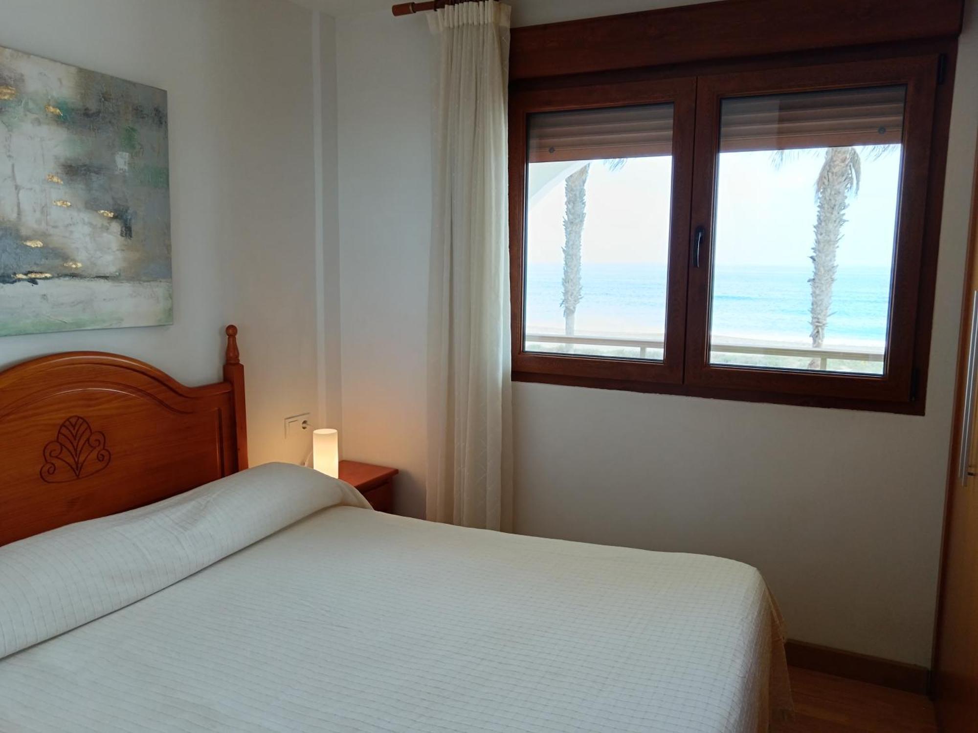 Primera Linea De Playa, Ada Benedicto Xiii, Aire Acondicionado, Wifi, Parking Peñíscola Rum bild